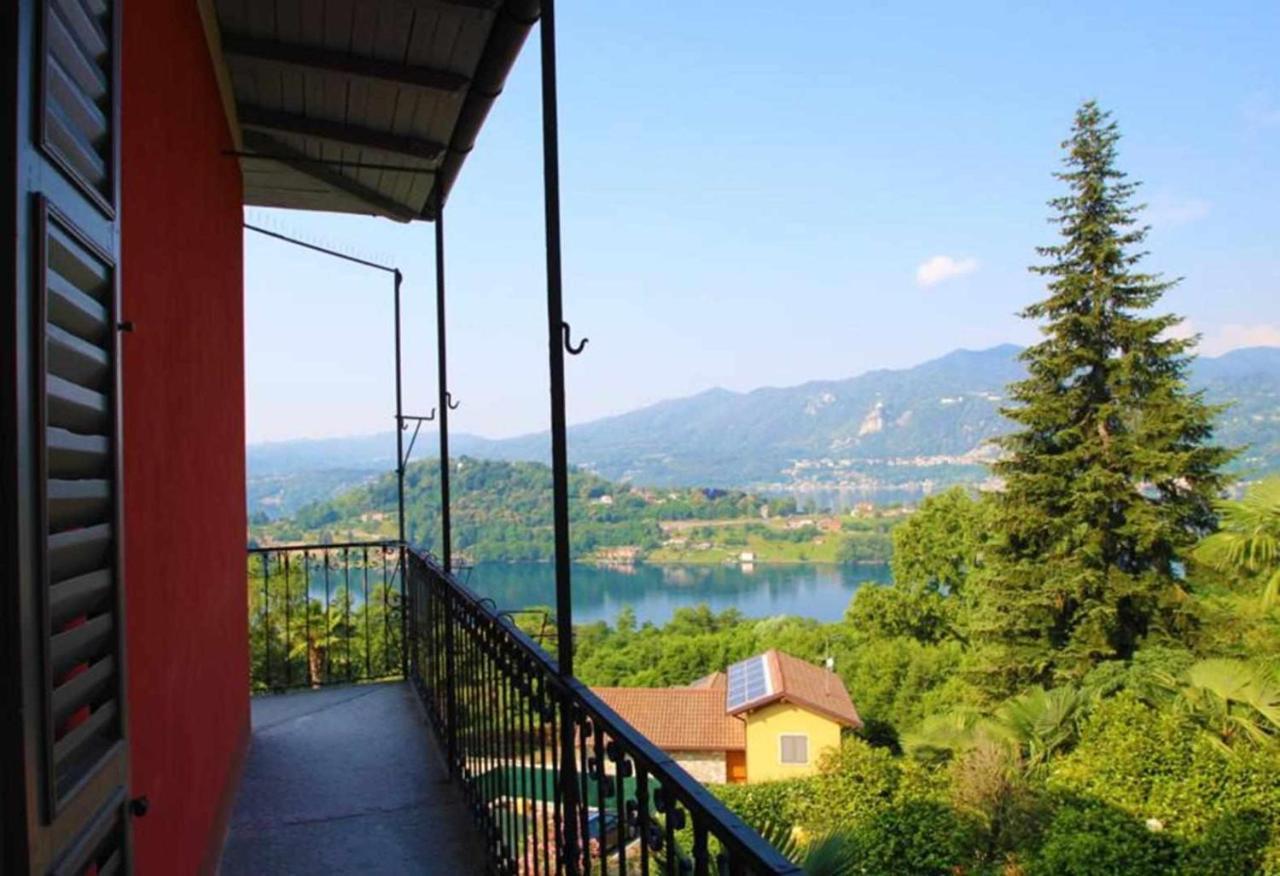 Domus Cusiana Complesso Vista Lago E Piscina Miasino Eksteriør billede