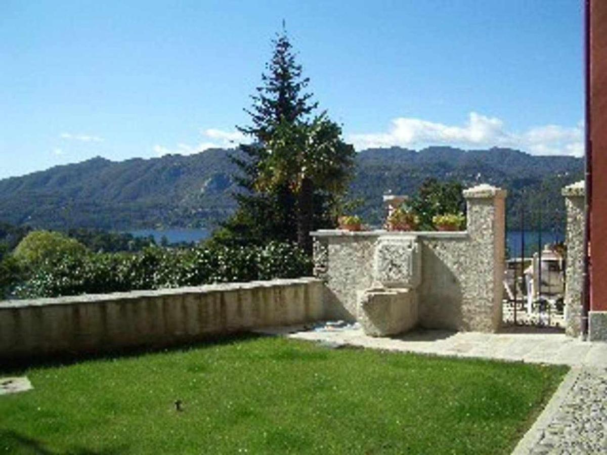 Domus Cusiana Complesso Vista Lago E Piscina Miasino Eksteriør billede